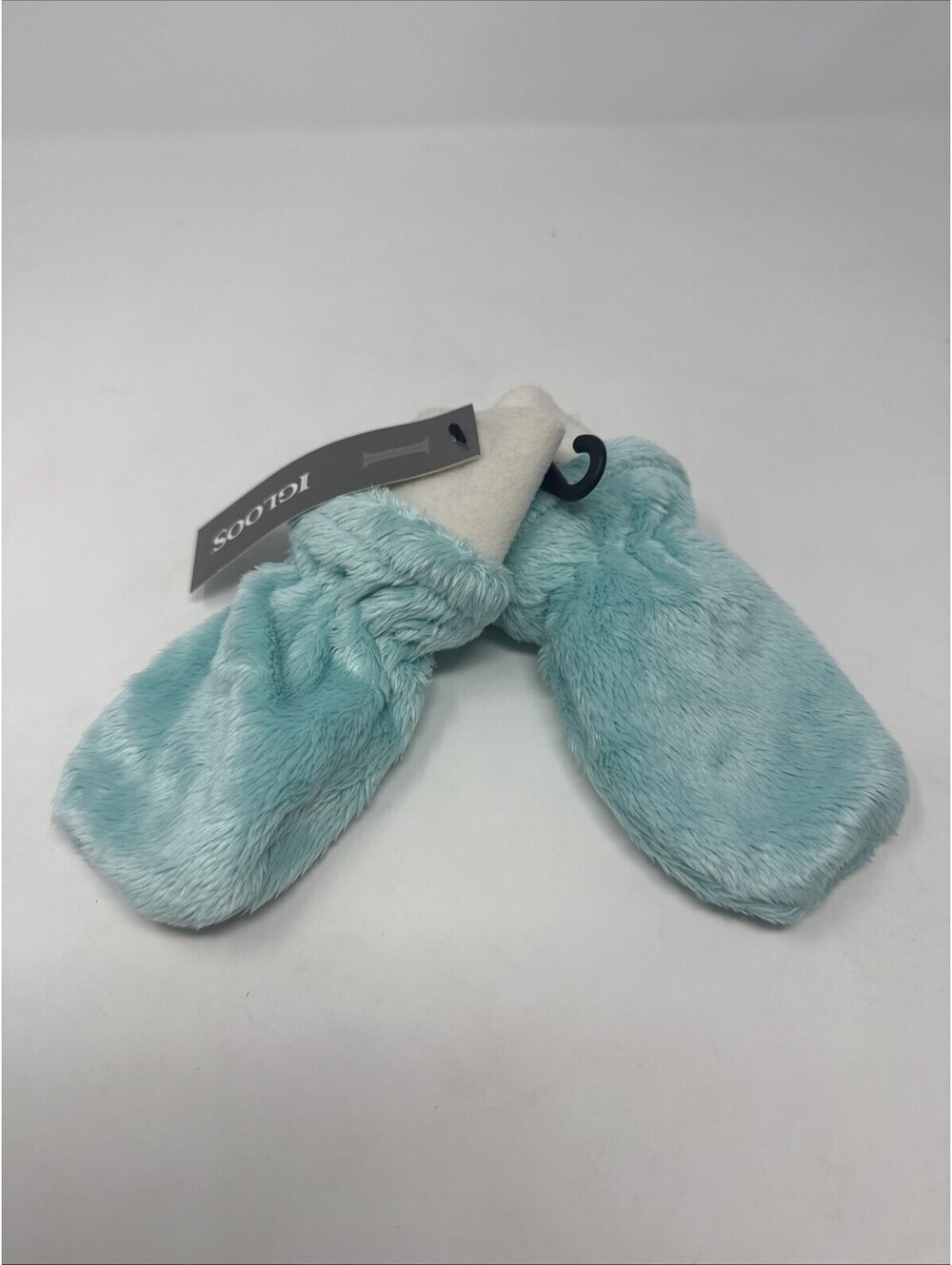 Light Green Igloos Mittens Size 12m-24m